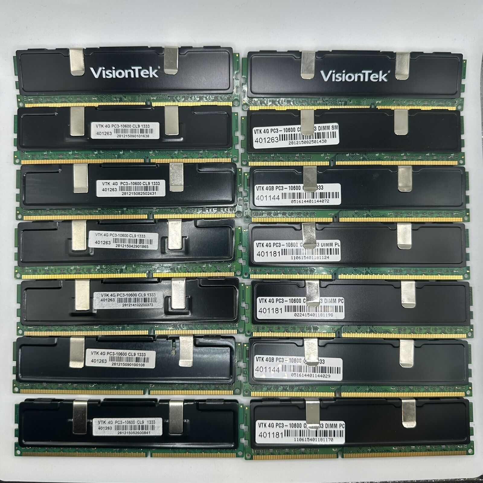 Lot of 14 VisionTek VTK 4G PC3-10600 CL9 1333 DDR3 SDRAM 1333MHz
