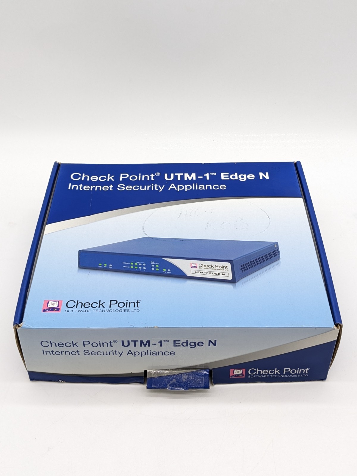 Check Point SBXN-200-3 932AAD00JV UTM-1 Edge NW Security Appliance w/ AC + ANT
