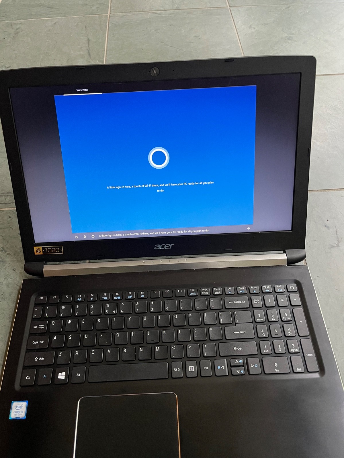 Acer Aspire 5 A515-51 Core i5-7200U 2.5GHz 8 GB RAM 128GB SSD Windows 10 Home