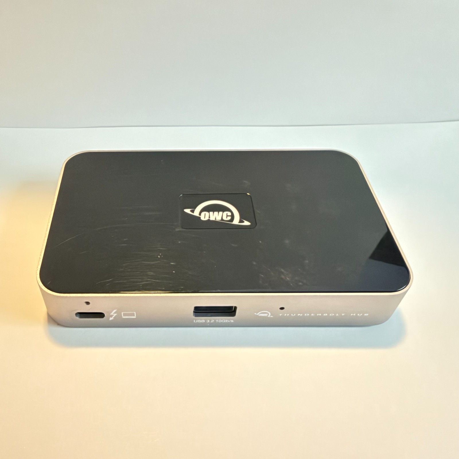 OWC Thunderbolt Hub Docking Station OWCTB4HUB5P 4 Thunderbolt and USB-A Used