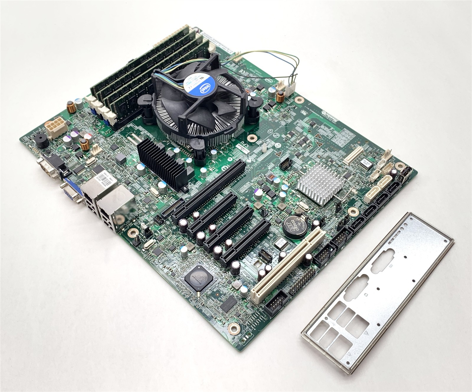 Intel Server Board S1200BTL PBA-E98681-352 LGA1155 ATX E3-1230v2 3.3GHz 16GB I/O