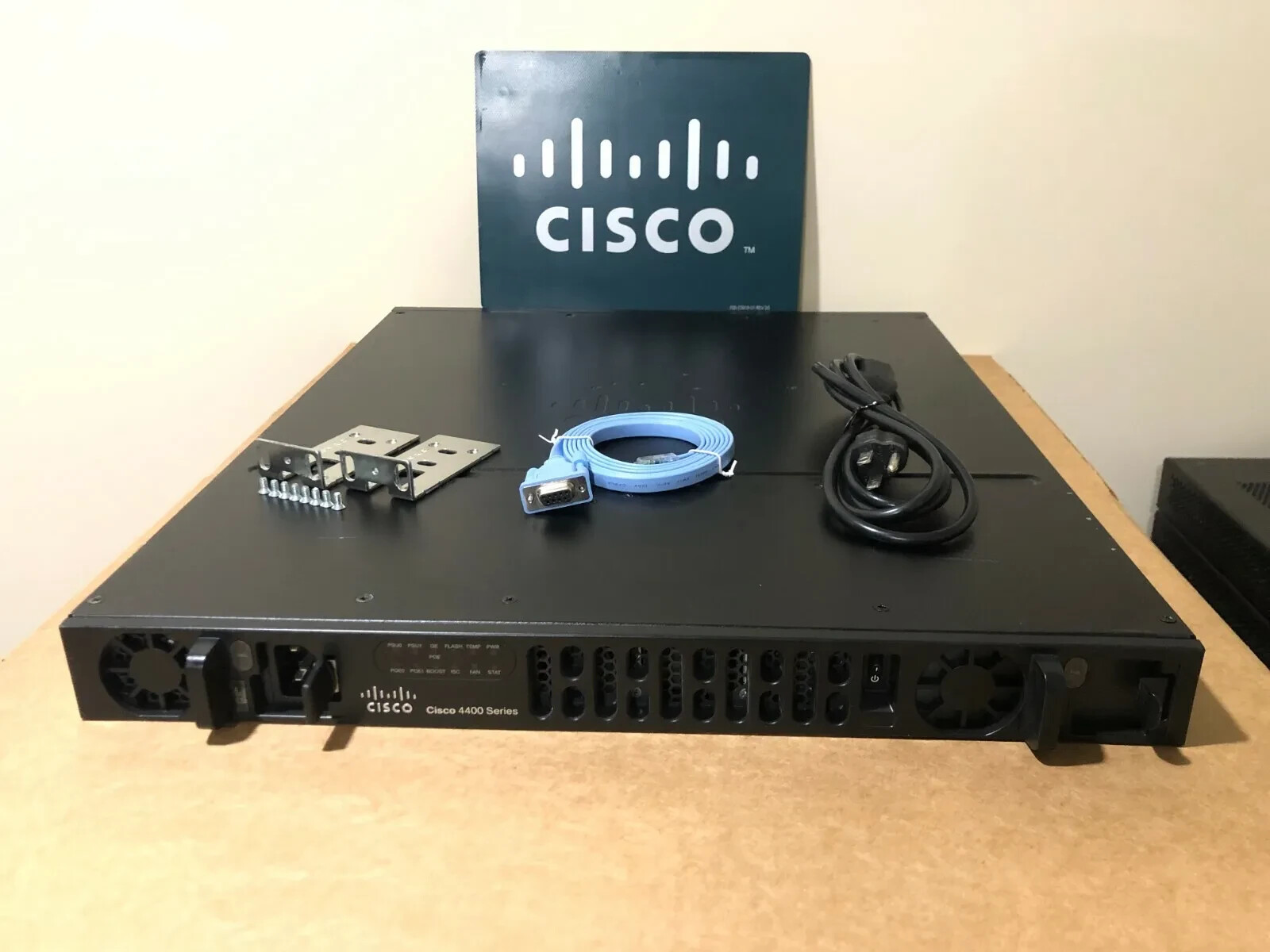CISCO ISR4431-V/K9 4-Port GIGABIT INTEGRATED Voice ROUTER CME-12.0 uck9 PVDM4-64