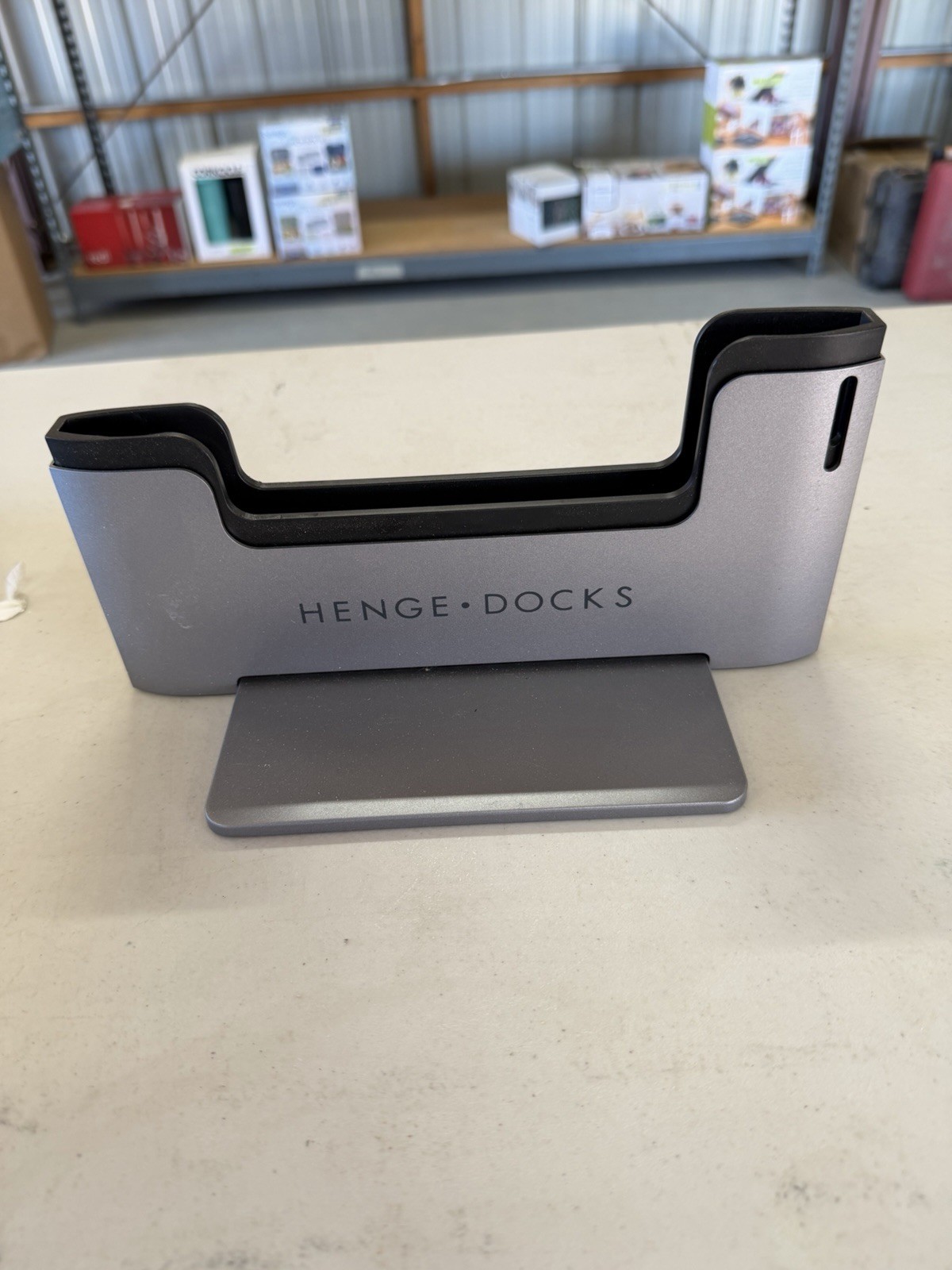 Henge Docks HD05VA15MBP Vertical Docking Station 15” MacBook Pro Tested Works