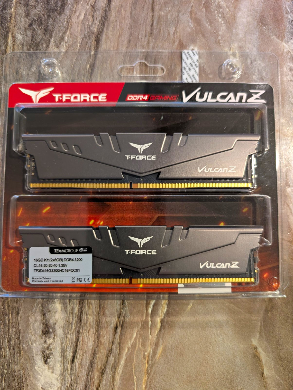 TEAMGROUP T-Force Vulcan Z 16GB (2x8GB) DDR4 3200 DIMM 288-Pin