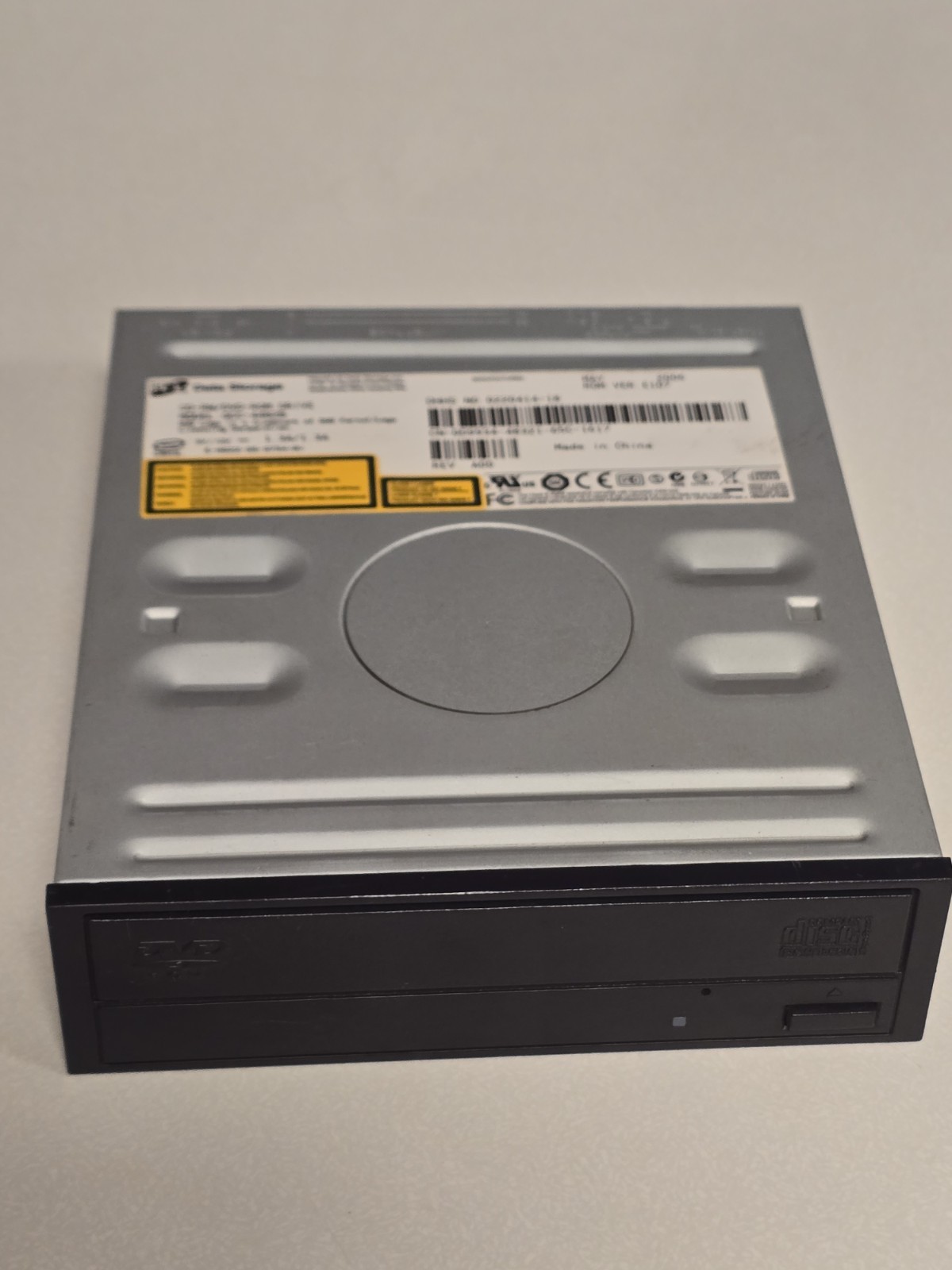 H-L Data Storage Model: GCC-4482B CD-RW/DVD-ROM IDE Drive