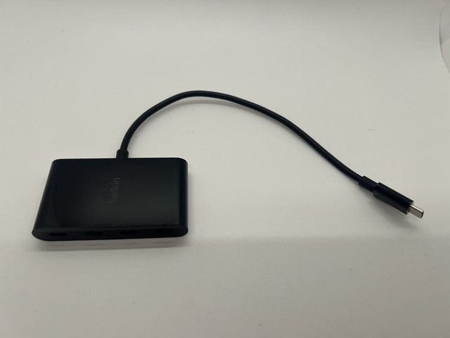 Belkin AVX018 USB C To 4 Port USB C Hub Black Tested Working
