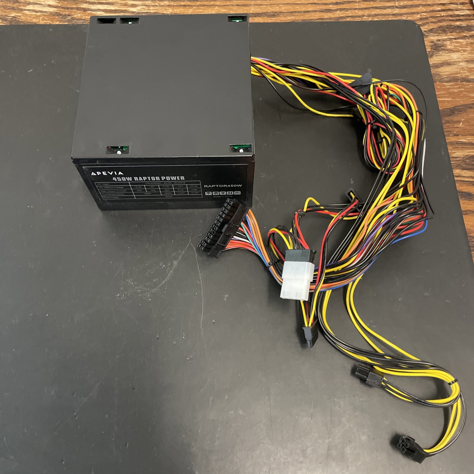 Apevia Raptor 450w power supply
