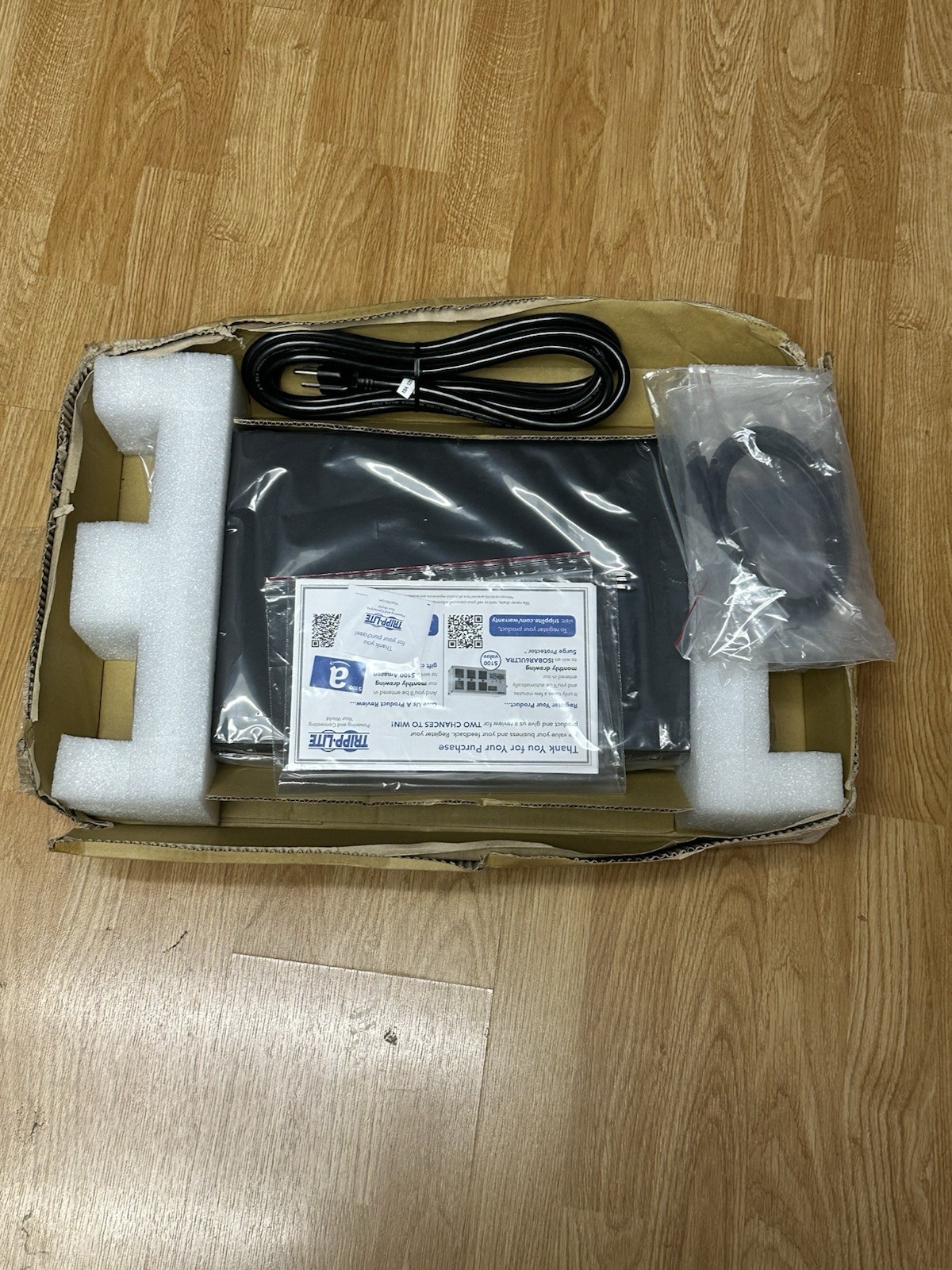 Eaton Tripp Lite Series 16-Port USB Charging Station U280-016-RM