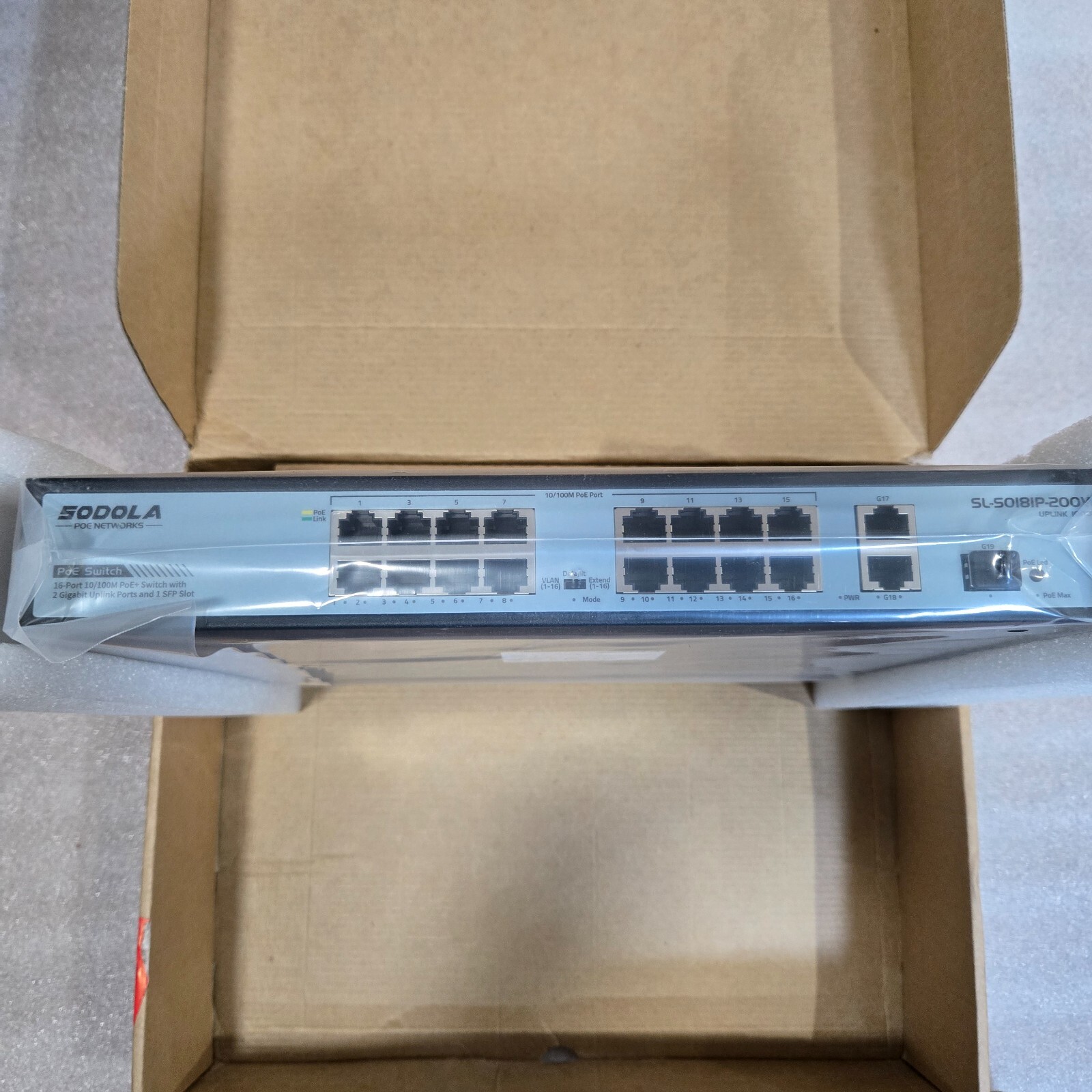 SODOLA 19 Port Hybrid PoE Switch SL-S0181P-200W - New