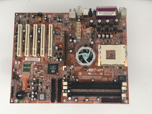 Mb abit nf7 , skt 462, 5x pci, 1 x agp, 2usb/lan/v/s/p/a, nf7-m