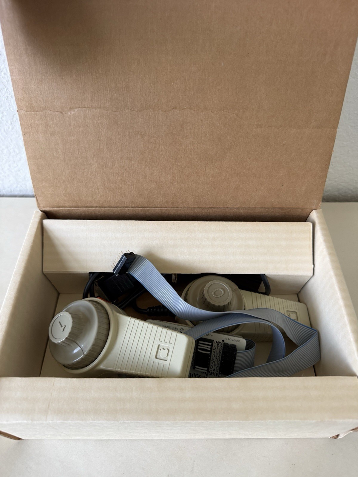 Apple Hand Controllers for Apple IIe/IIc Vintage A2M2001 With Box, Bonus Adapter