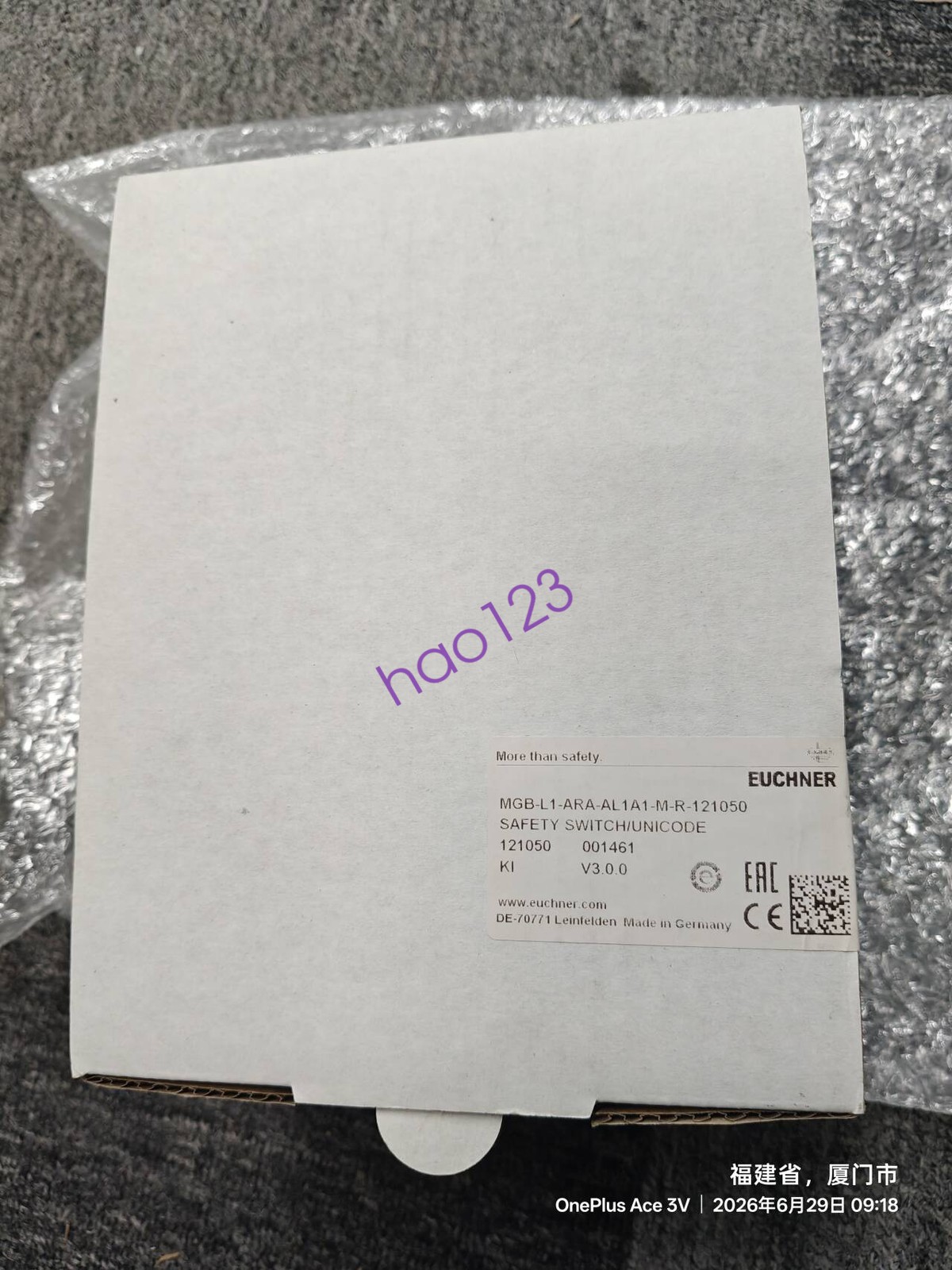 1PC NEW MGB-L1-ARA-AL1A1-M-R-121050 Euchner Safety switch Shipping by DHL/FedEx