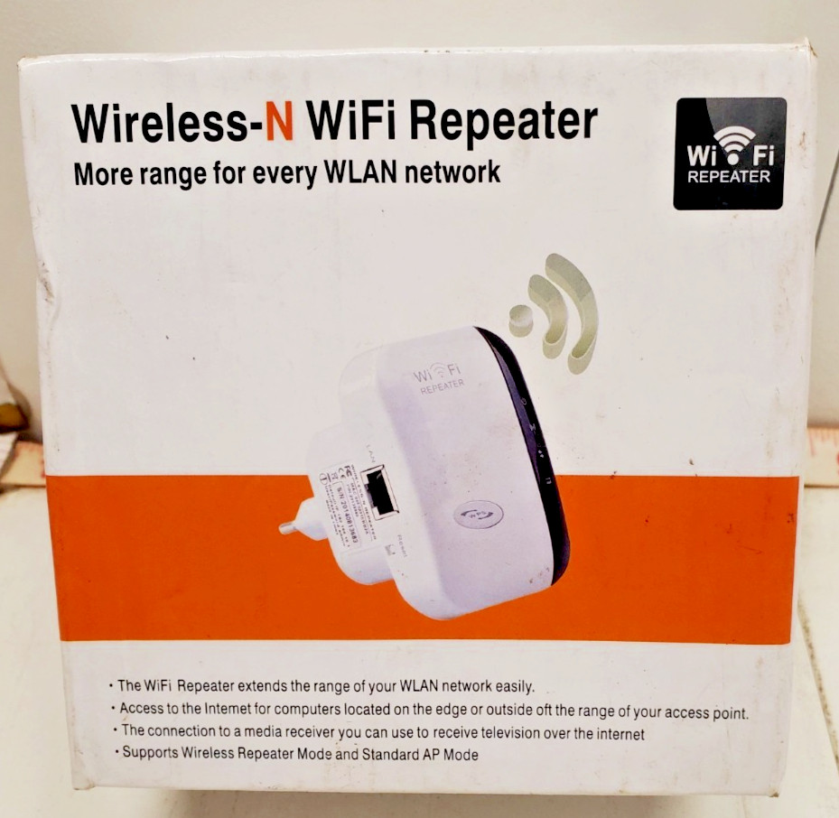 NEW 300M Wireless-N Wifi Repeater 802.11N Network Router Range Expander Amplifie