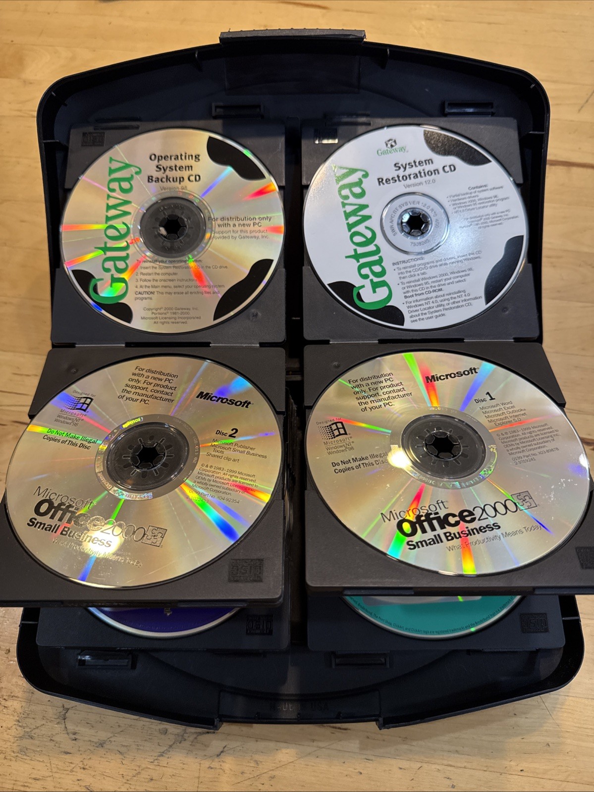Lot Of 23 Vintage Microsoft And Other Computer Program CDs
