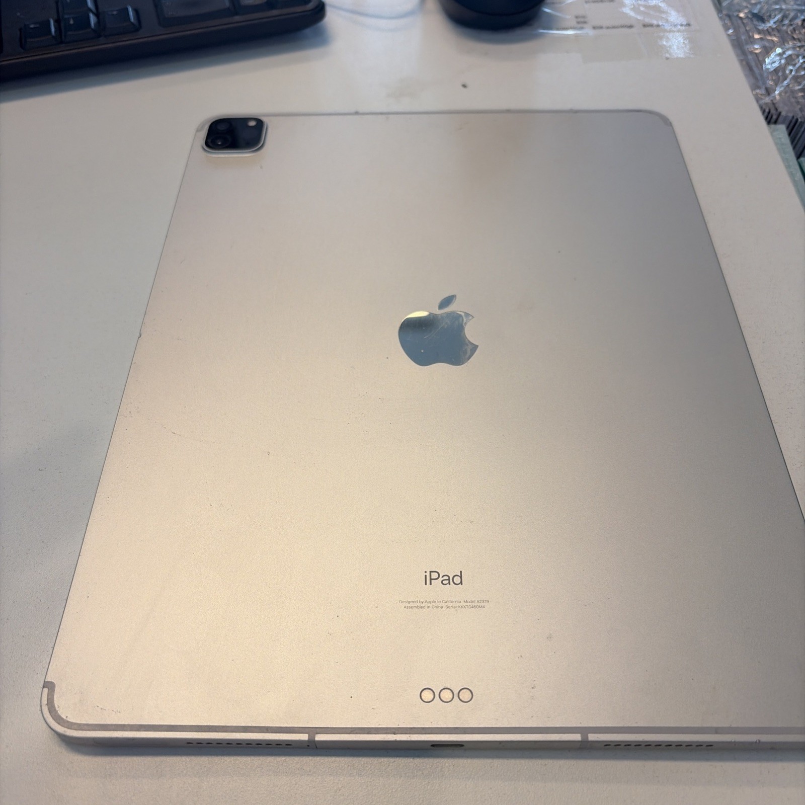 Defective Apple iPad Pro 12.9-inch (5th gen) A2379 128GB, AS-IS****READ******