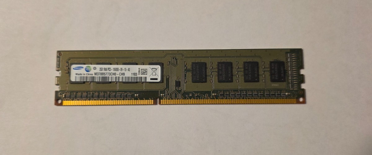 SAMSUNG 2GB 1RX8 PC3-10600U-09-10-A0 DESKTOP RAM MEMORY