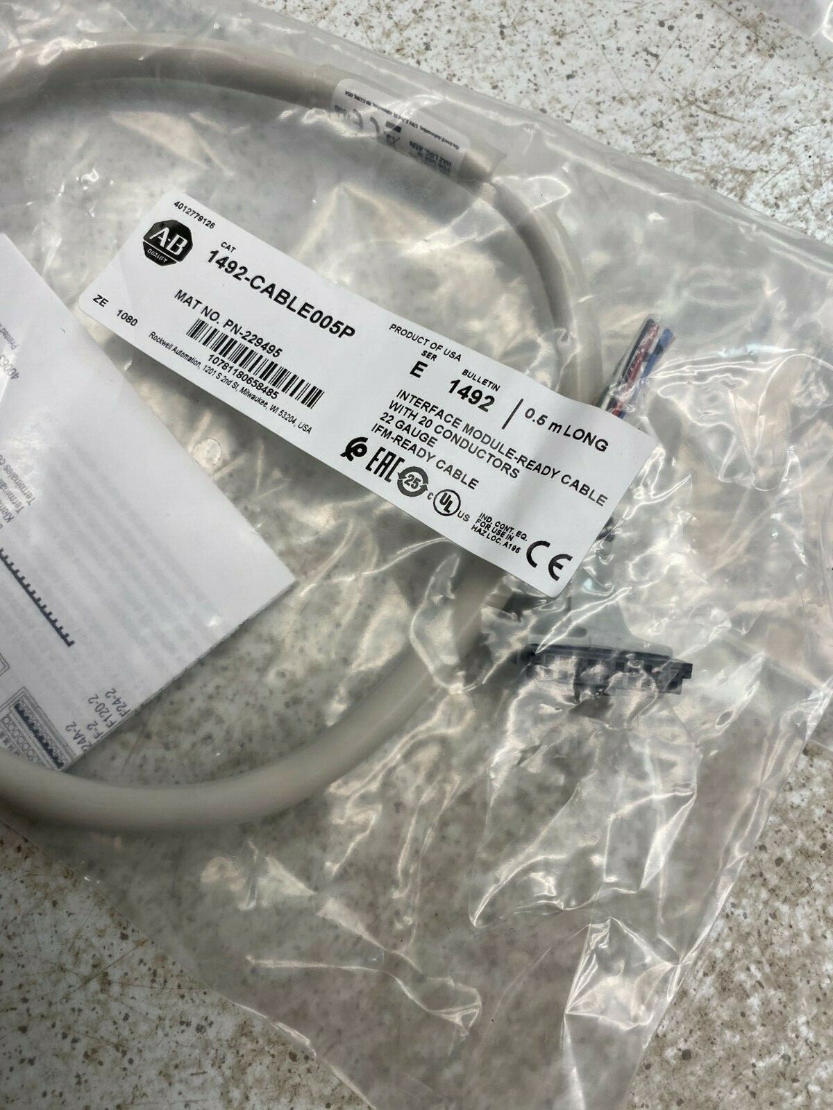 Allen Bradley, 1492-CABLE005P / 1492CABLE005P Cable Connector Interface