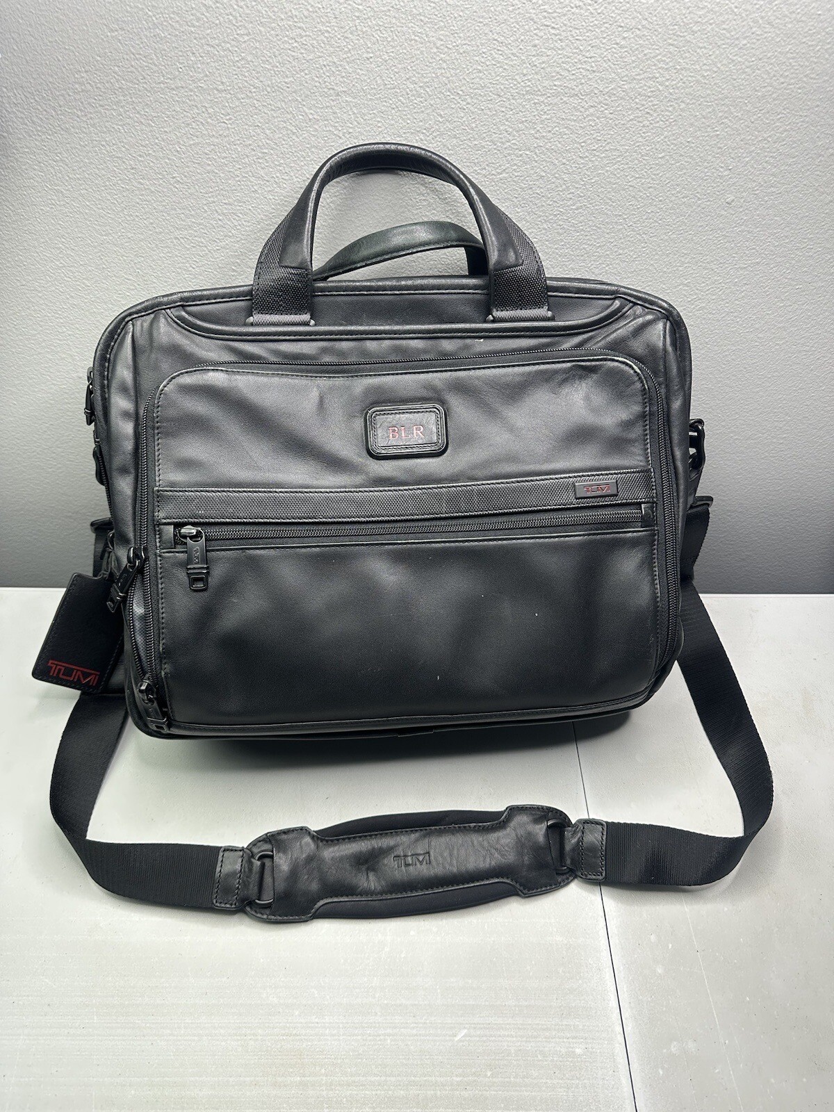 TUMI Alpha 2 Black Leather Messenger 16" Laptop Brief Expandable Bag 96132D2