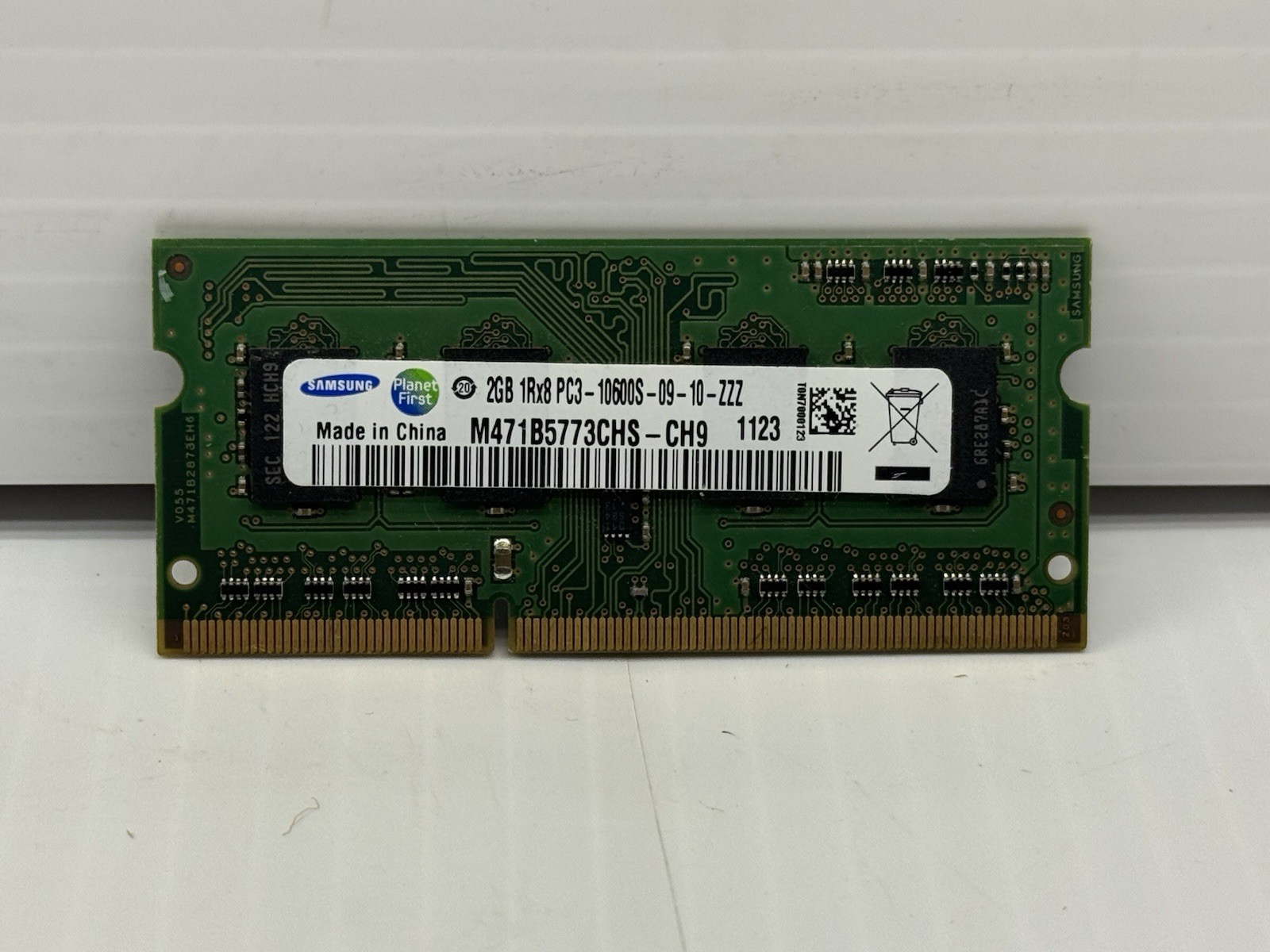 Samsung 10600S 2GB Laptop PC RAM DDR3 1RX8 M471B5773CHS-CH9