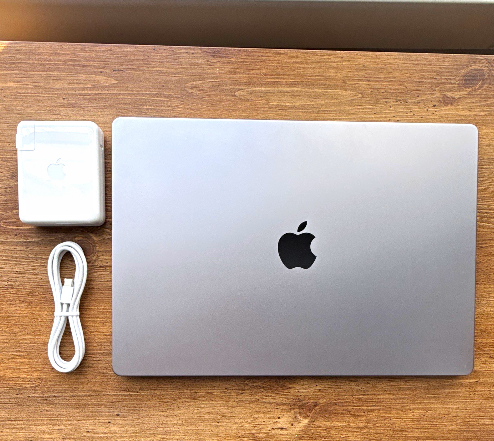 Apple MacBook Pro 16” M1 Max 32GB 1TB SSD (32-core GPU) 2021 Silver + Charger