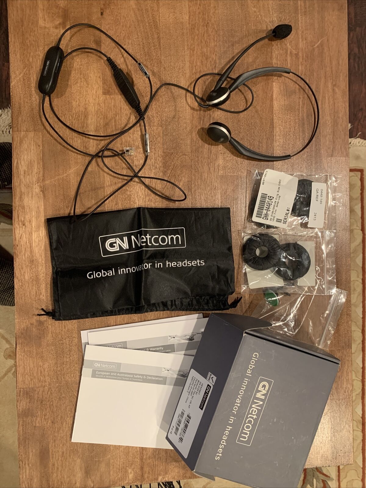 Netcom 2125 CIRCUMAURAL Headset Bundle