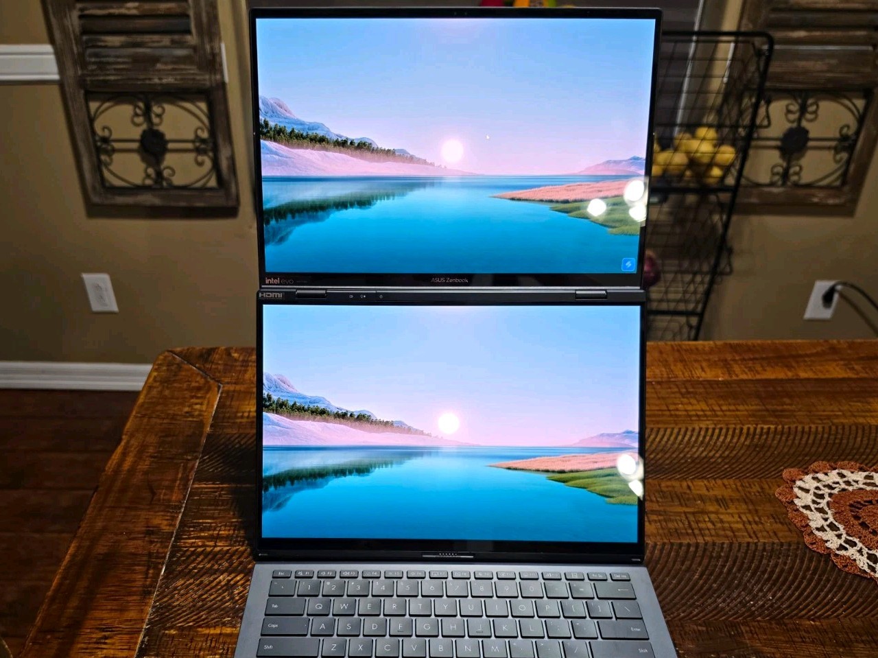 ASUS Zenbook DUO Dual 2-in-1 14" OLED Touch Core Ultra 9 285H 32GB RAM 1TB SSD