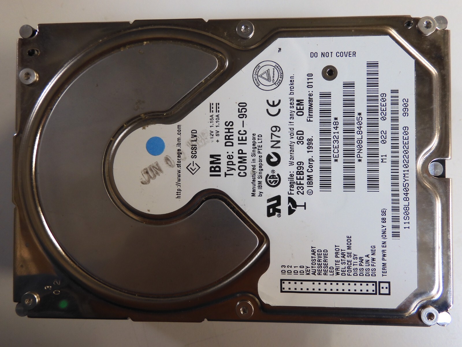 IBM 08L8405 UltraStar 36XP Model 36D / DRHS-36D 3.5 inch drive