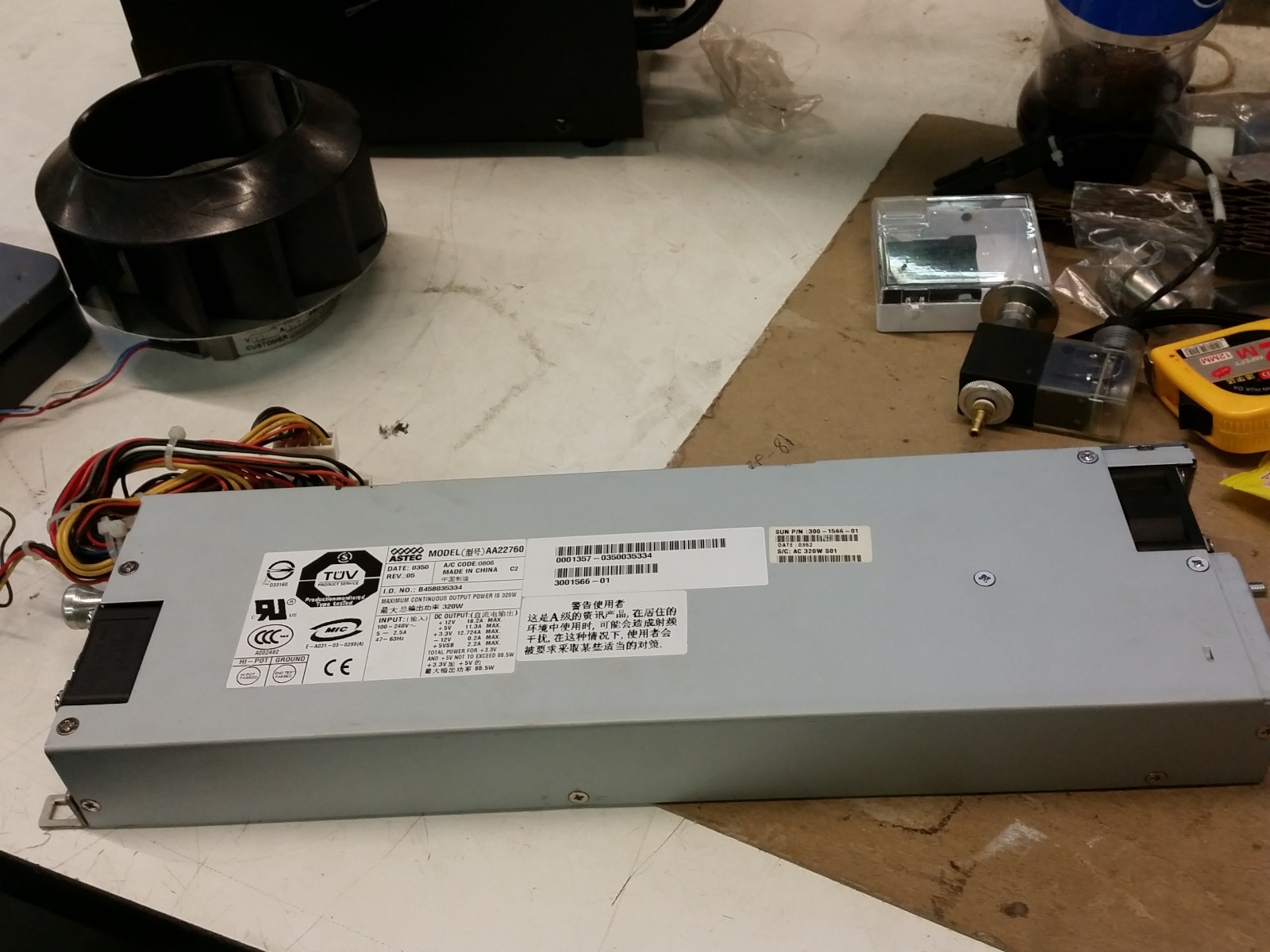 Sun Fire Sunfire V122 V210 Server Power Supply 300-1566 320W AA22760 PS 320W