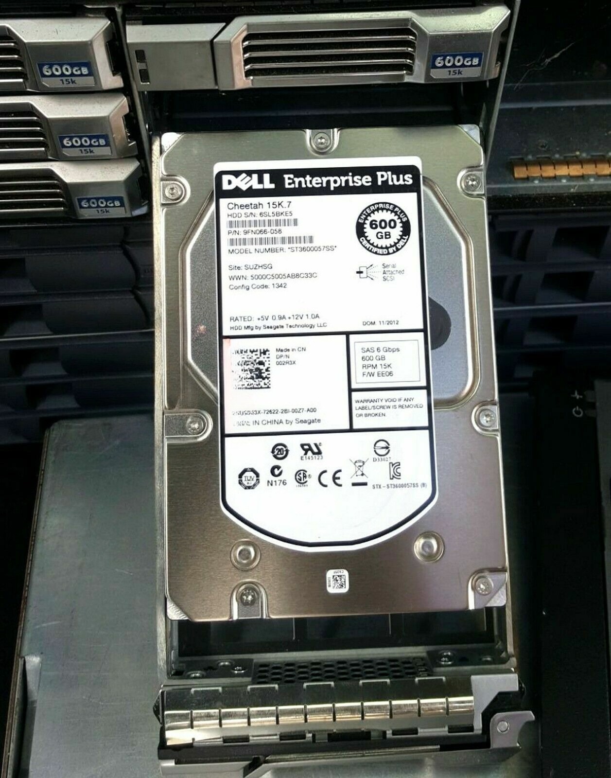 02R3X Dell EqualLogic 600GB 15K 6G LFF SAS HDD ST3600057SS 002R3X
