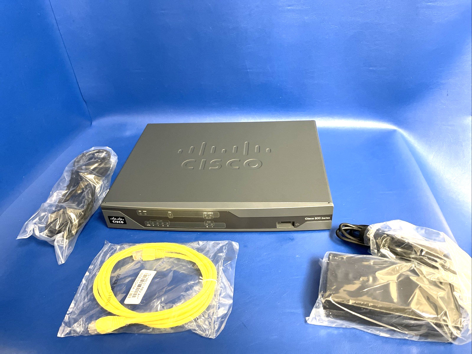 NEW CISCO C881 Cisco 800 Series Integrated Services Router.