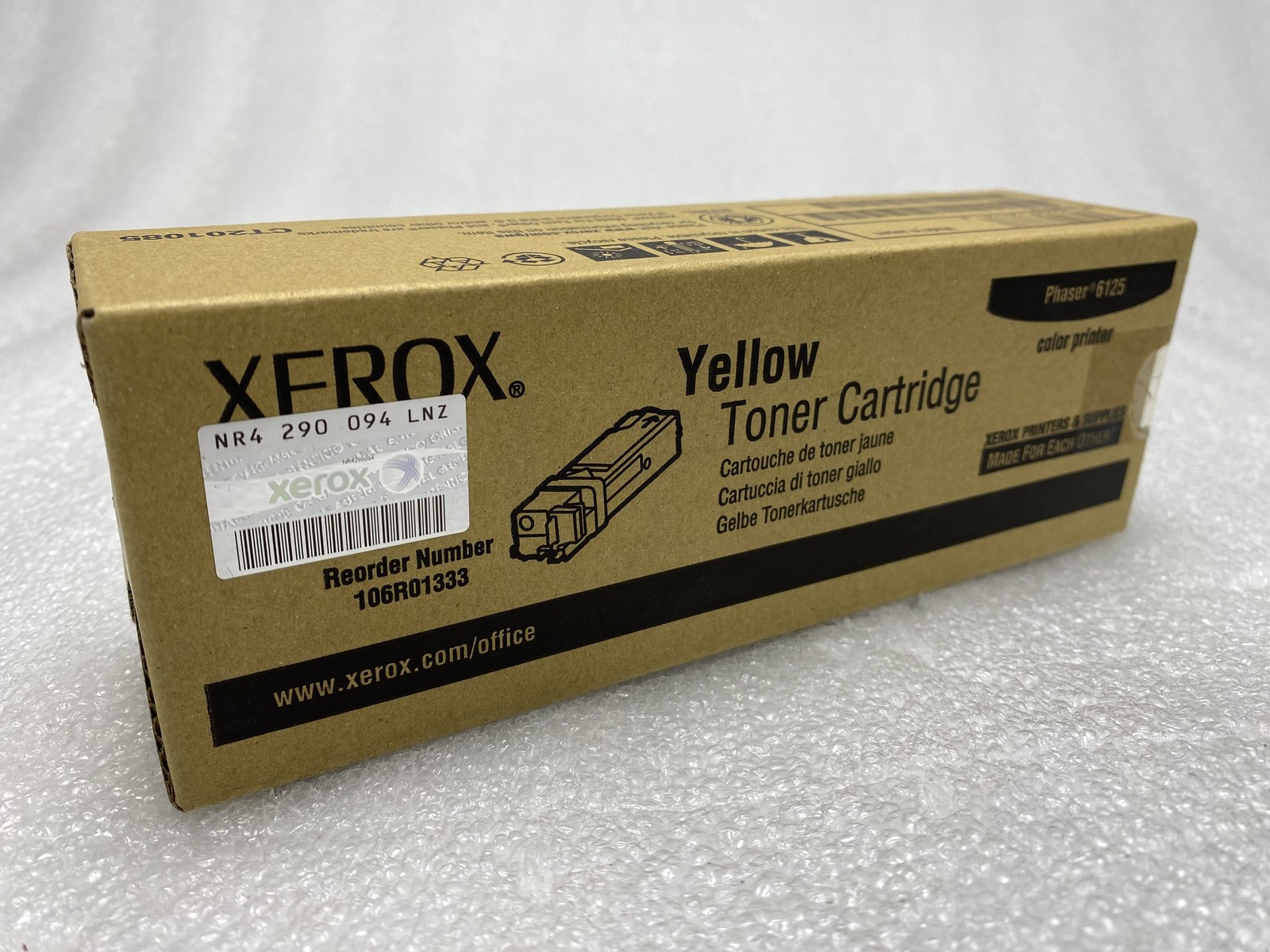 Xerox 106R01333 Phaser 6125 Yellow Toner Cartridge New Sealed Genuine