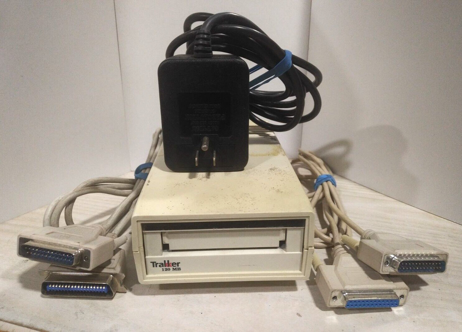 JT10C TRAKKER 120MB COLORADO MEMORY SYSTEMS CMS EXTERNAL QIC4 - USED - AS IS