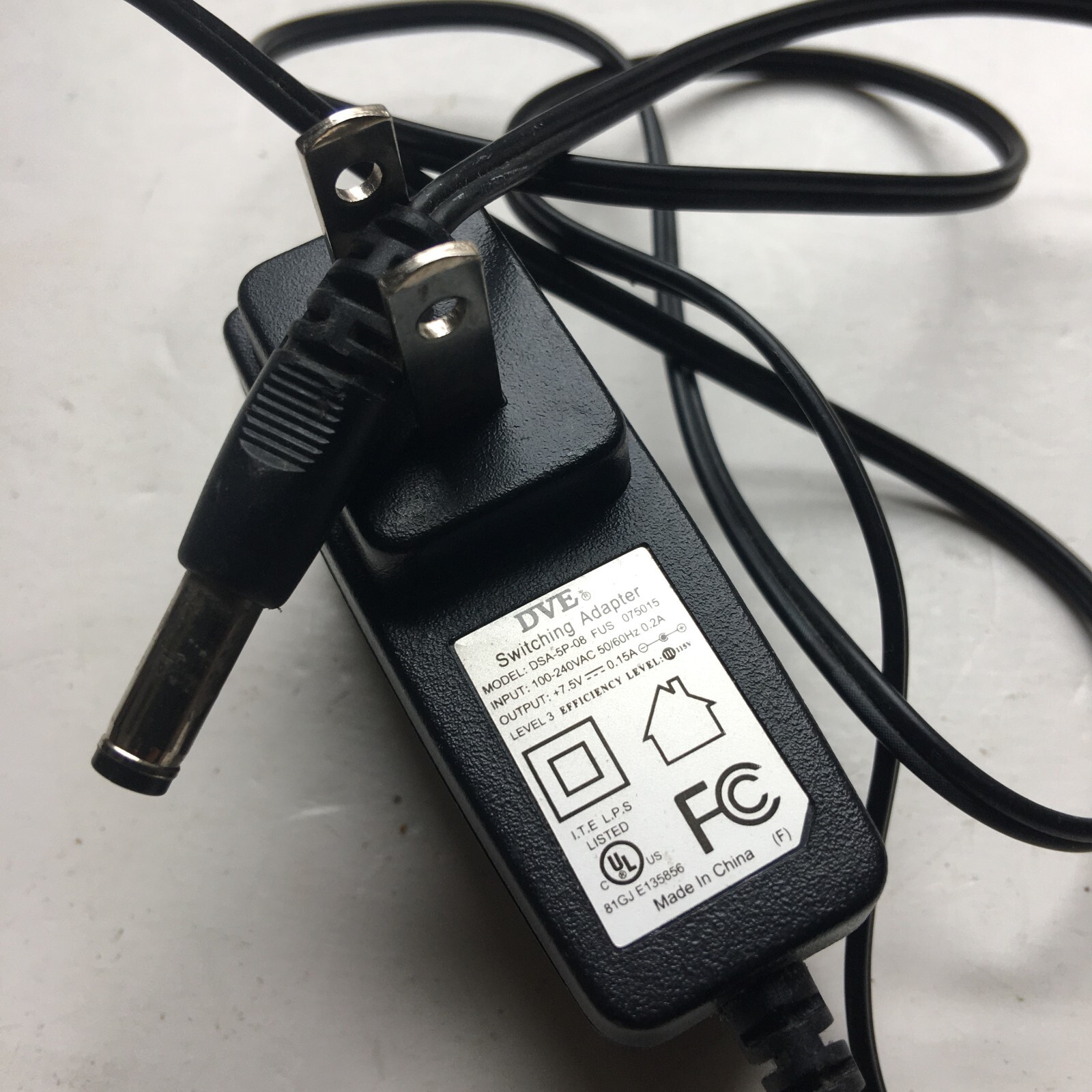 DVE Switching Adapter Black Model: DSA-5P-08 FUS 075015 7.5V 0.15A Level 3