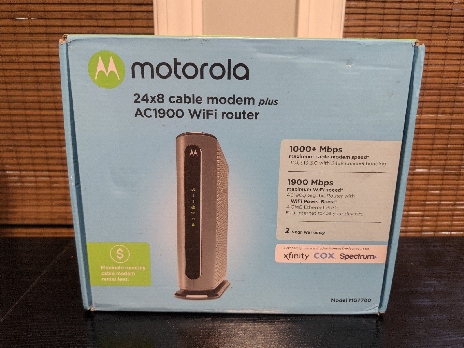 Motorola MG7700 AC1900 24X8 Cable Modem WiFi Router Combo