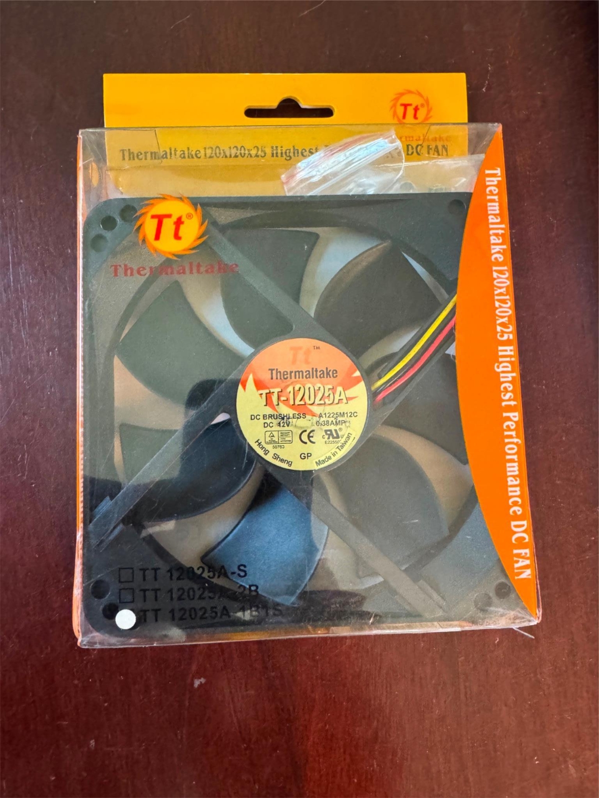 Thermaltake Technology - 120MM Double Ball Bearing Case Fan TT-12025A