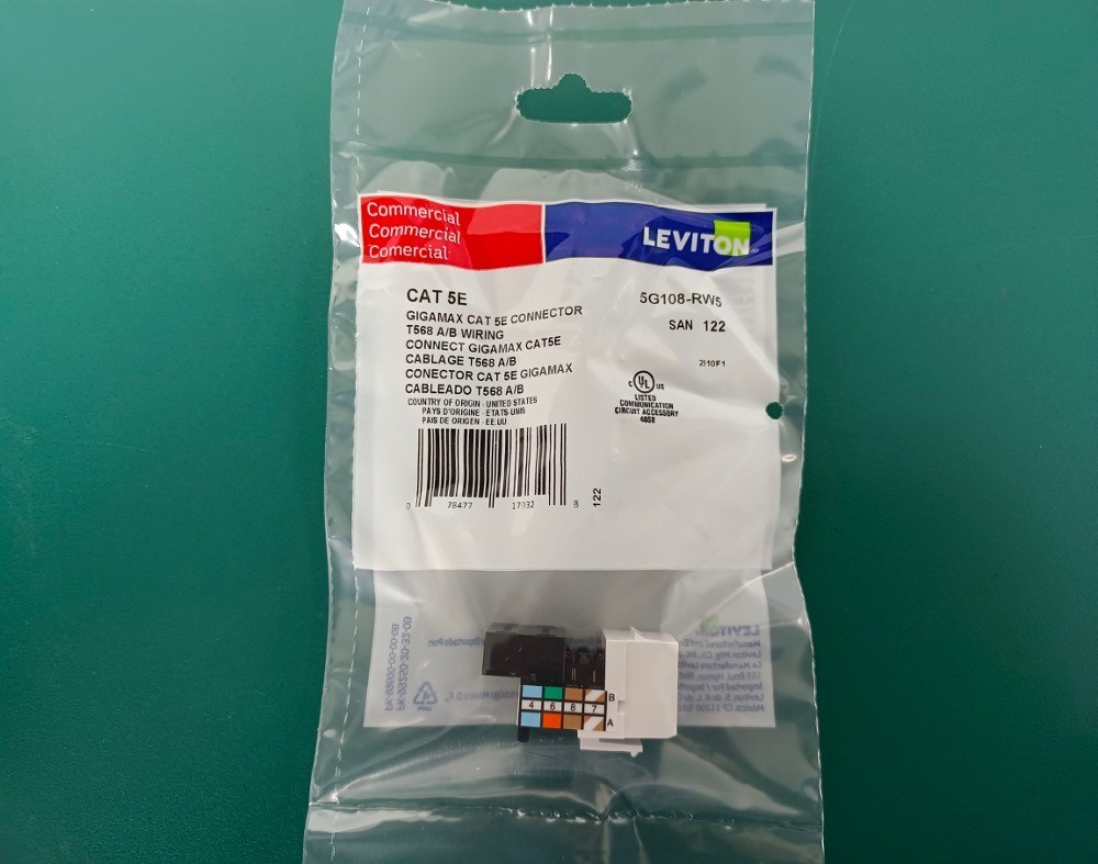Leviton GigaMax Cat 5E QuickPort Connector, White, 5G108-RW5, Lot of 25