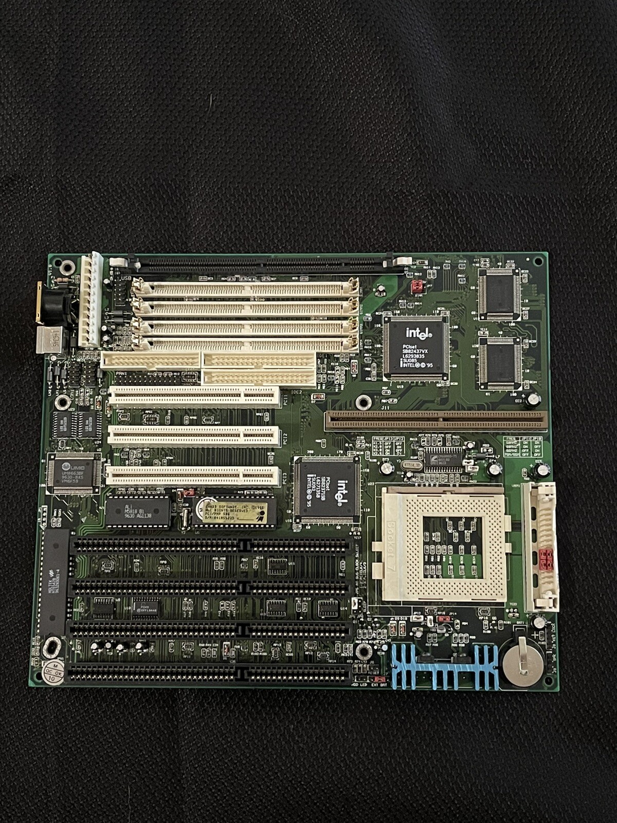 Pentium Motherboard Socket7  PCchips V1.8 M520 PT-7502 430VX 4 ISA 437VX VX 