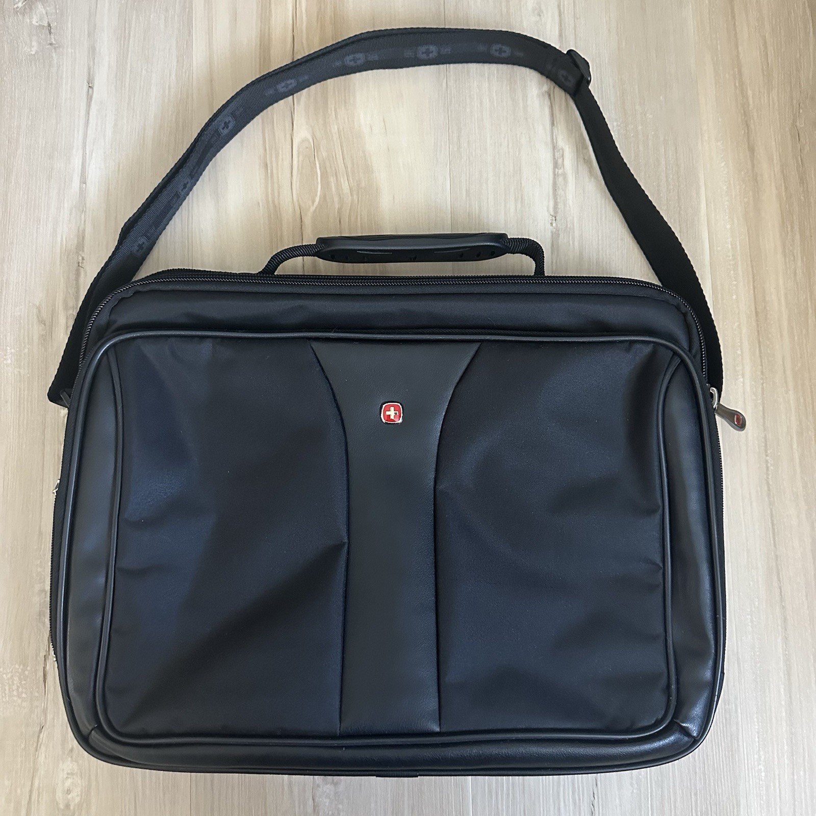Swiss Gear Wenger Black Laptop Carrying Briefcase Travel Bag With Shoulder Strap