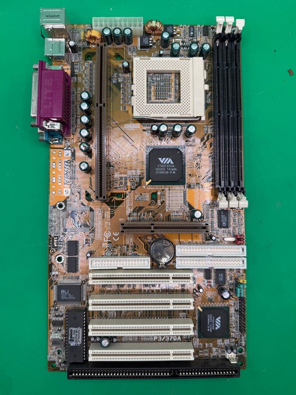 P3/370A Socket 370 ATX Motherboard VIA Chipset AGP PCI ISA TC