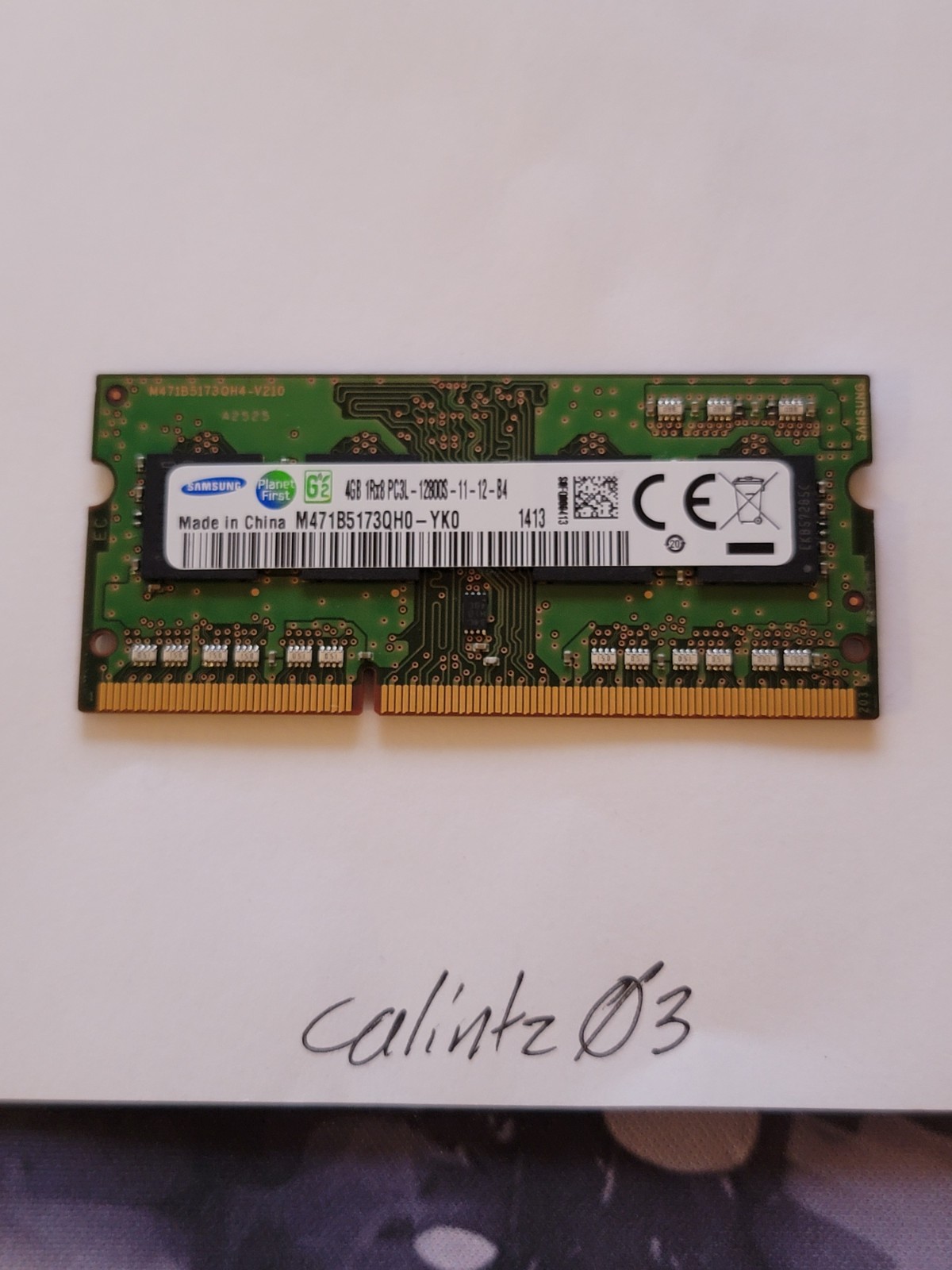 Samsung 4GB (1x4GB) PC3-12800 DDR3-1600 Memory (M471B5173EB0-YK0) - 260 PIN
