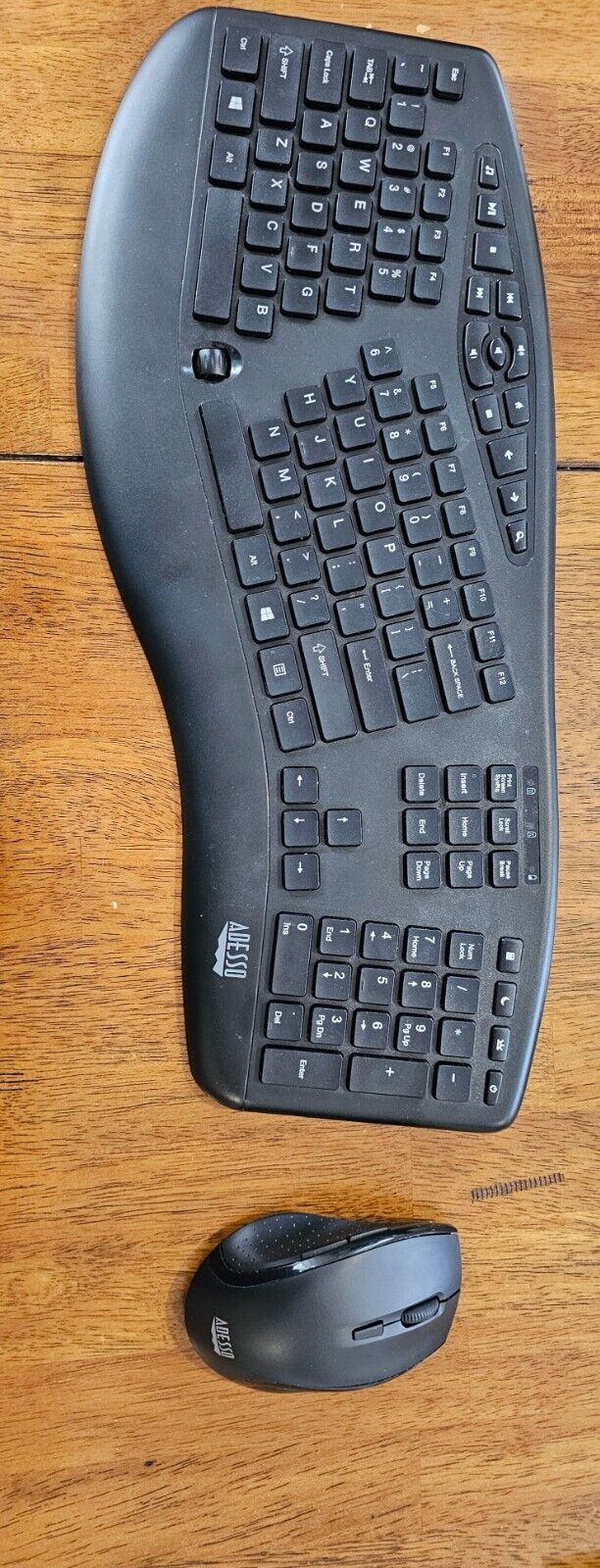 Adesso Tru-Form Media 1600 Black Keyboard and Mouse