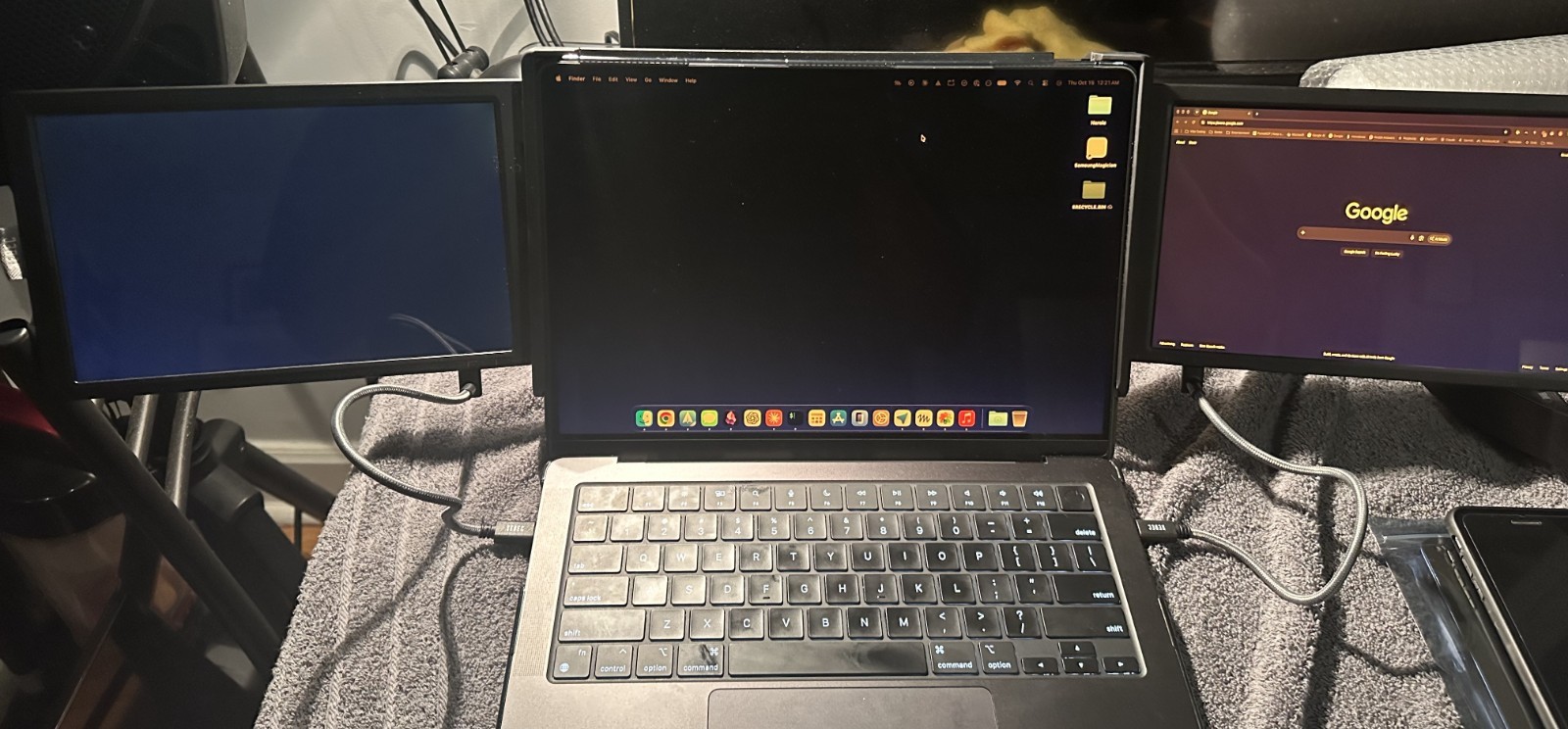 Xebec Tri-Screen 2 XTS2 Dual 10.1" Laptop Monitors + 2 USB-C Cables - Tested