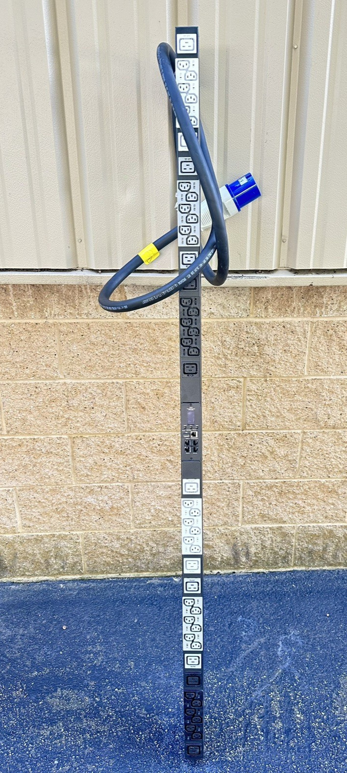 HPE G2 Metered 3PH 17.3KVa 208V 60A PDU 866833-023 P9R83A 48A 0U 36x C13 12x C19
