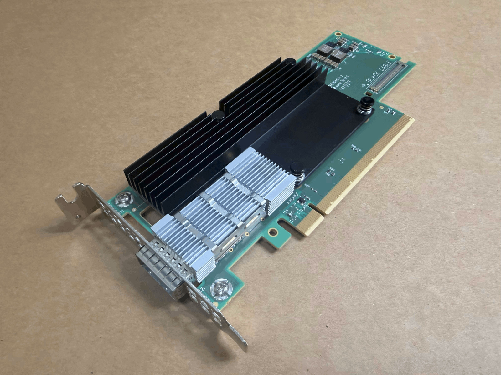 Mellanox CX653105A ConnectX-6 HDR 200GbE QSFP56 PCIe 4.0 Adapter MCX653105A-HDAT