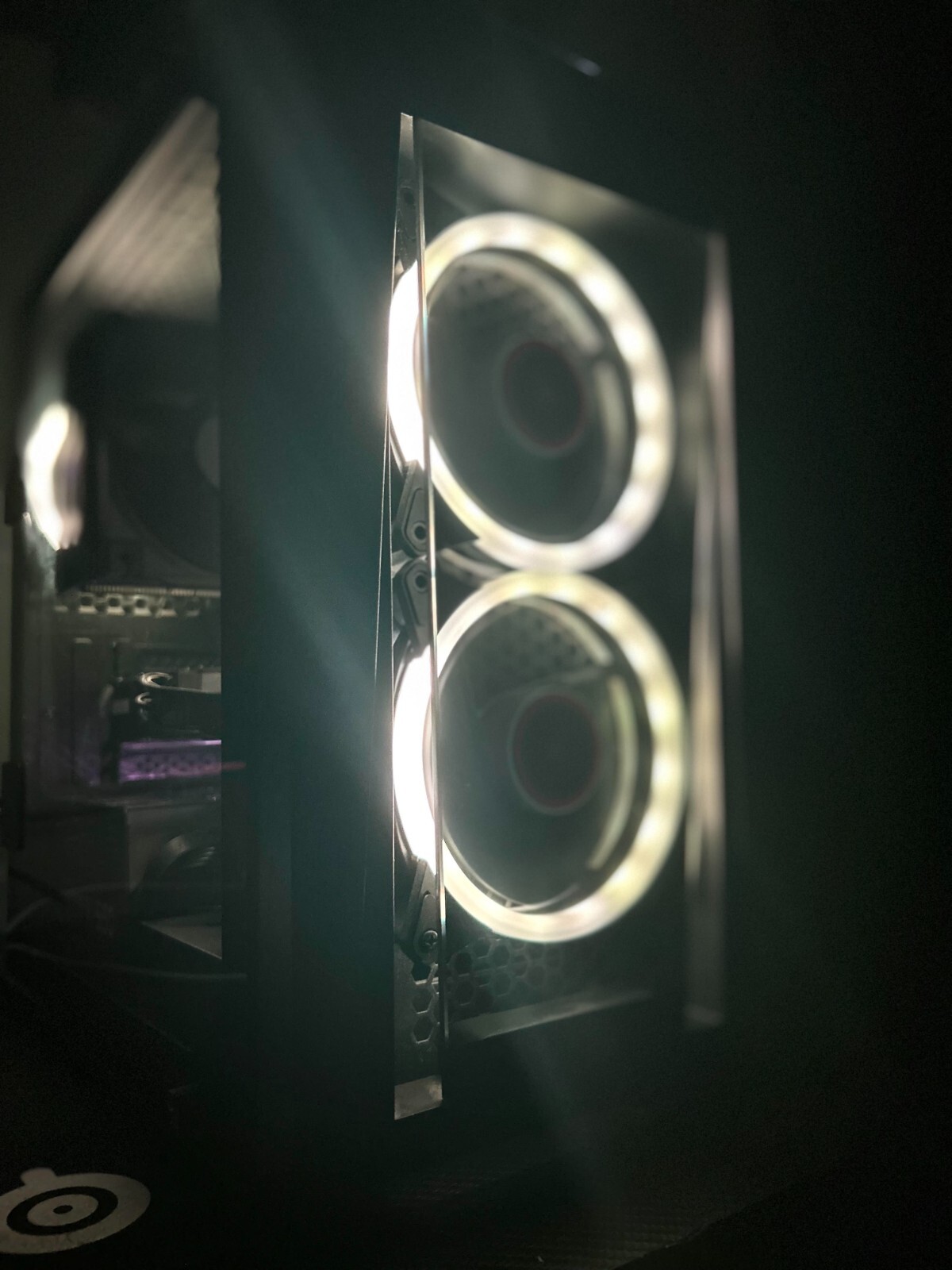 Mid tier Gaming PC - OBO - RGB lighting, sleek design and it works perfectly