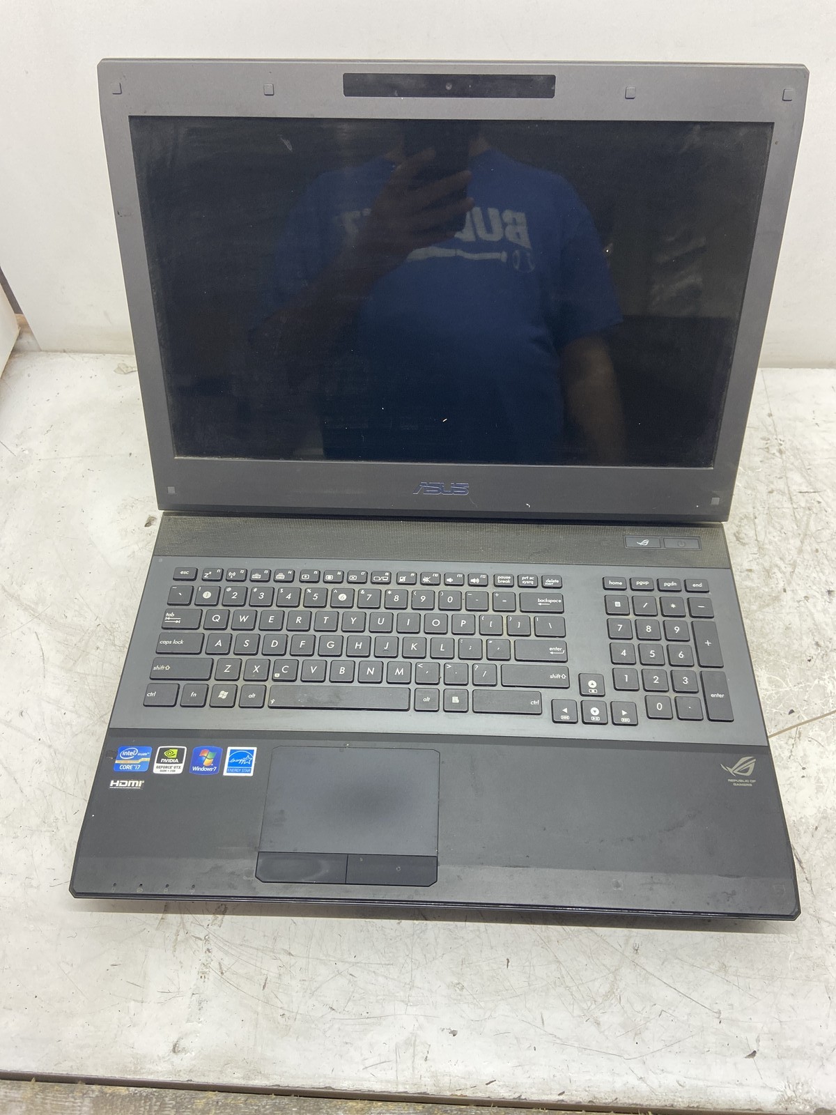 ASUS G74S Intel Core i7-2670Q 2.2 GHz 24 GB NO HDD