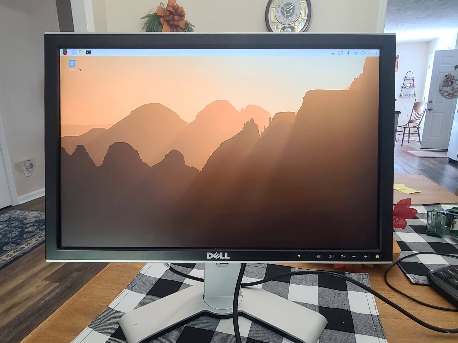 Dell 2007 WFPB 20 Inch Wide Screen Monitor With Stand and Power Cord