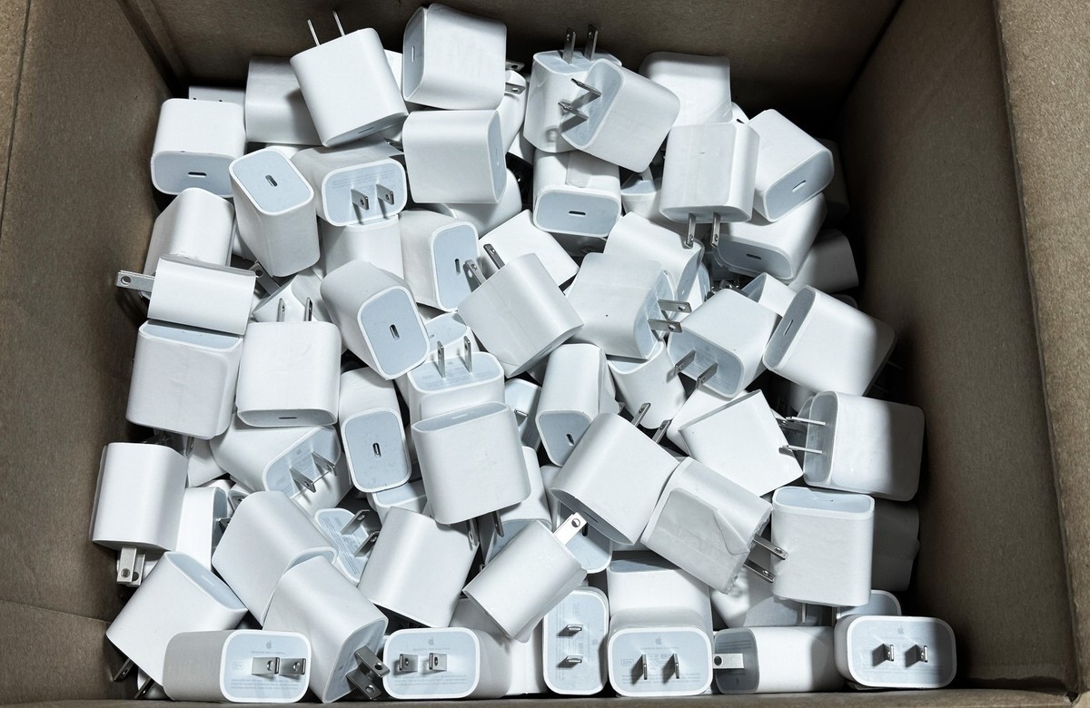 100 Pack Genuine Apple 20W USB-C Fast Charger (A2305) Power Adapter (MHJA3AM/A)