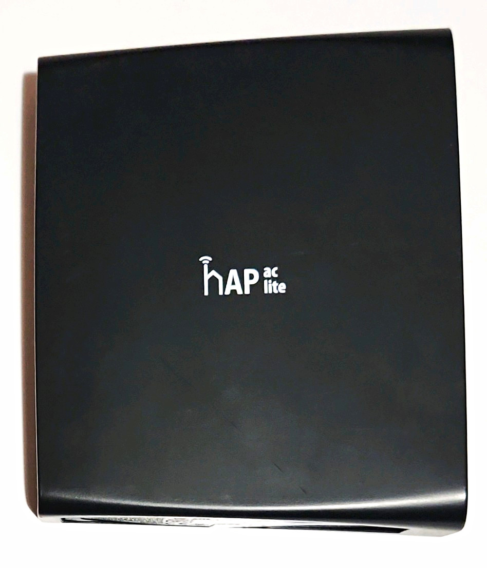 MikroTik hAP ac lite RB952Ui-5ac2nD-TC Dual Band WiFi Router 5 Port PoE Black