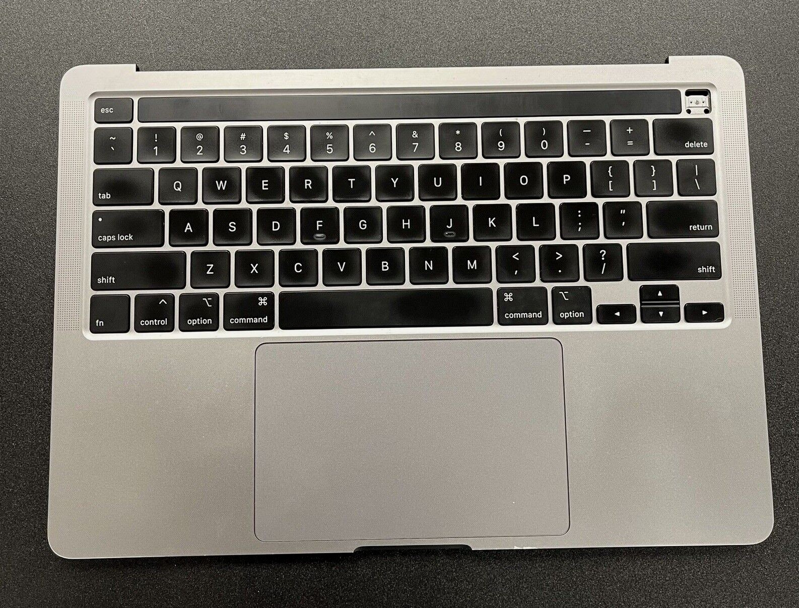 Apple MacBook Pro 13" A2251 2020 Top Case Palmrest Space Gray Grade B+ OEM